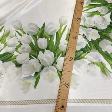 Праздничная скатерть с Тюльпанами Праздничная скатерть с Тюльпанами