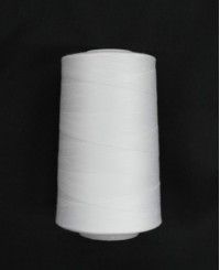 Швейные нитки - цвет белый